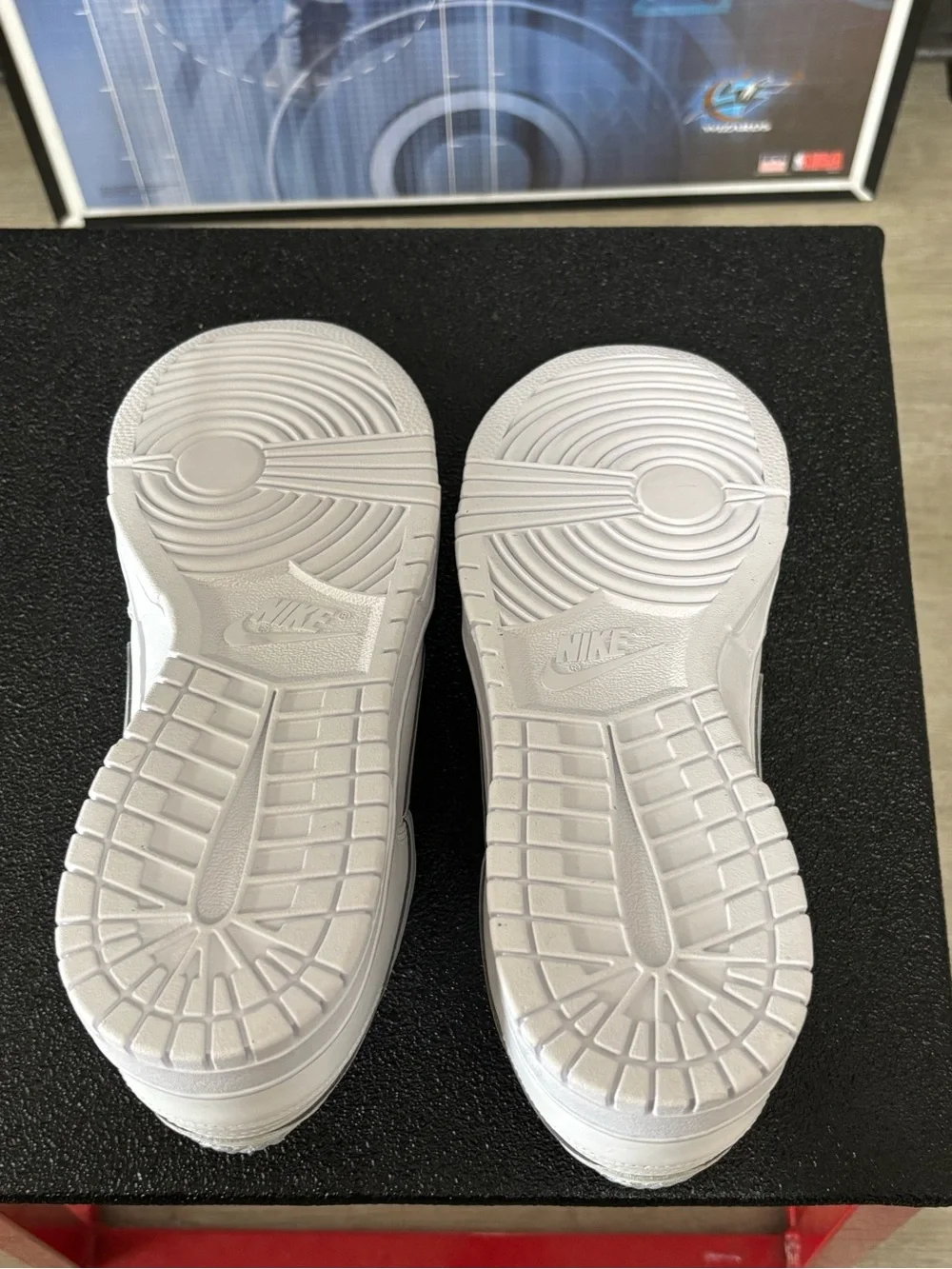 Women’s 11-Nike Dunk Low 